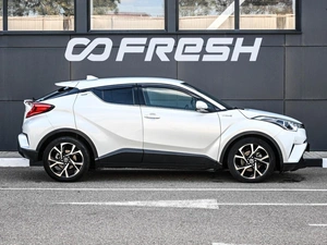 Внедорожник Toyota C-HR 2017 года, 1590000 рублей, Кирилловка