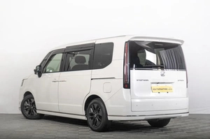 Минивэн Honda Stepwgn 2022 года, 3469000 рублей, Томск