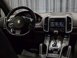 Внедорожник Porsche Cayenne 2011 года, 2499000 рублей, Красноярск