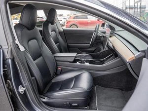 Седан Tesla Model 3 2019 года, 2999000 рублей, Краснодар