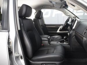 Внедорожник Toyota Land Cruiser 2016 года, 5880000 рублей, Омск