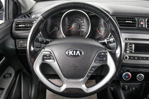 Седан Kia Rio 2016 года, 959000 рублей, Пермь