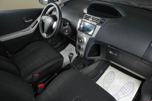Хетчбэк Toyota Yaris 2008 года, 589000 рублей, Тюмень