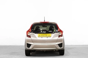 Хетчбэк Honda Fit 2017 года, 1099000 рублей, Барнаул
