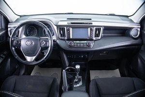 Внедорожник Toyota RAV4 2017 года, 2149000 рублей, Пермь