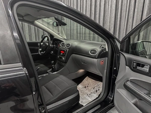 Седан Ford Focus 2011 года, 620000 рублей, Красноярск