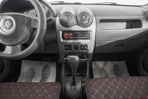 Седан Renault Logan 2015 года, 549000 рублей, Барнаул