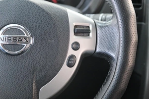 Внедорожник Nissan X-Trail 2013 года, 1319000 рублей, Омск