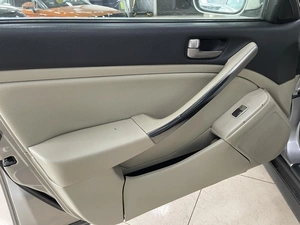 Седан Nissan Skyline 2001 года, 537000 рублей, Солонцы