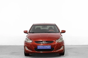 Седан Hyundai Solaris 2011 года, 899000 рублей, Барнаул