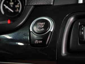 Седан BMW 5 серия 2013 года, 1999000 рублей, Воронеж