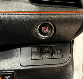 Минивэн Toyota Sienta 2018 года, 1498000 рублей, Красноярск