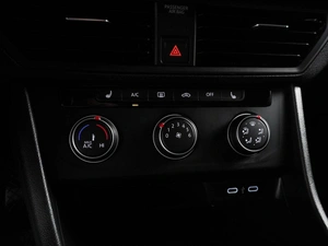 Седан Volkswagen Jetta 2020 года, 2079000 рублей, Воронеж