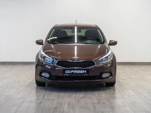 Хетчбэк Kia Ceed 2012 года, 939000 рублей, Саратов
