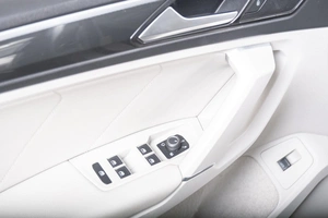 Внедорожник Volkswagen Tiguan 2018 года, 3159000 рублей, Томск