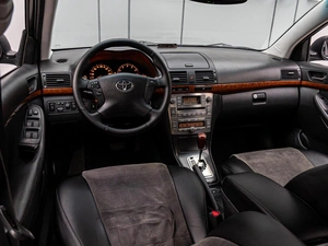 Седан Toyota Avensis 2006 года, 875000 рублей, Краснодар