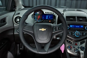 Седан Chevrolet Aveo 2013 года, 690000 рублей, Красноярск
