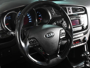 Хетчбэк Kia Ceed 2015 года, 1399000 рублей, Аксай