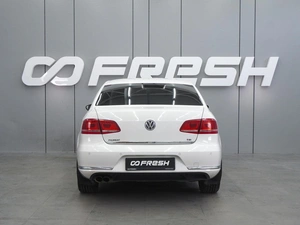 Седан Volkswagen Passat 2012 года, 1272000 рублей, Воронеж