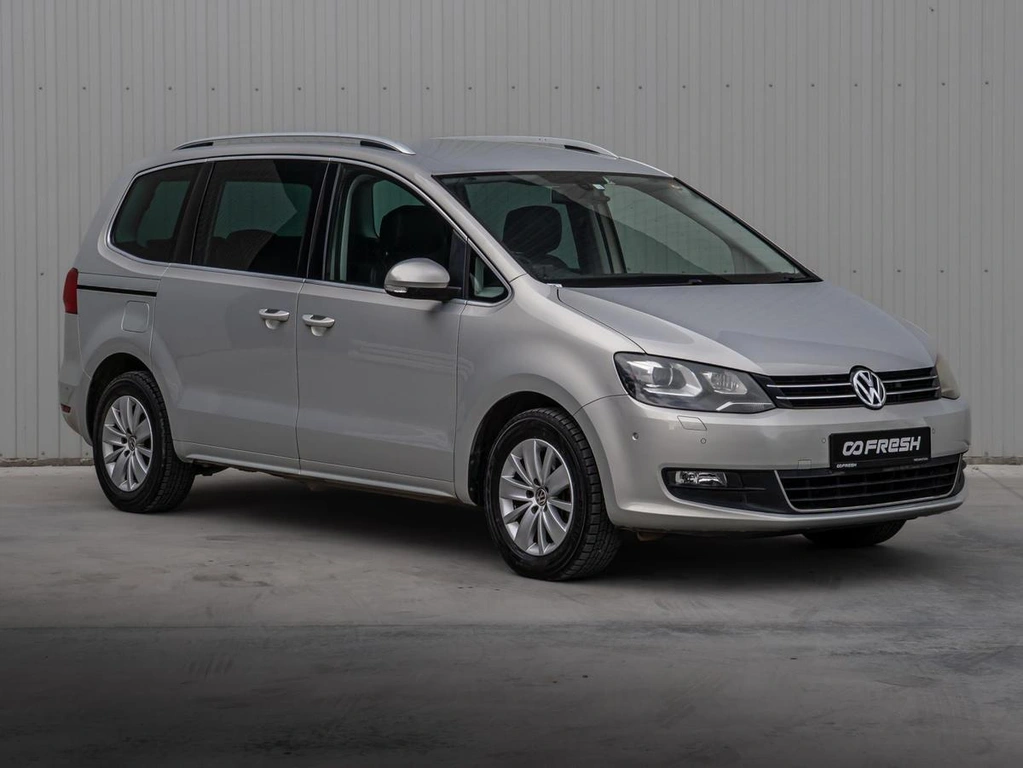 Минивэн Volkswagen Sharan 2013 года, 1450000 рублей, Краснодар