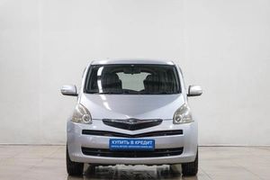 Хетчбэк Toyota Ractis 2009 года, 699000 рублей, Новокузнецк
