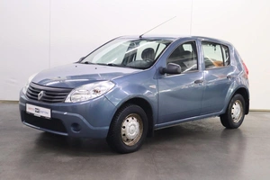 Хэтчбек Renault Sandero 2011 года, 675000 рублей, Железногорск