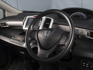 Минивэн Honda Freed 2012 года, 1070000 рублей, Омск