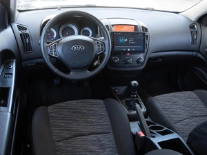 Хетчбэк Kia Ceed 2007 года, 599000 рублей, Волгоград