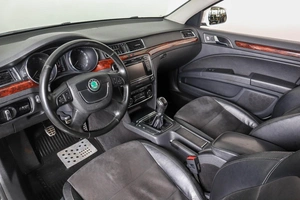 Лифтбек Skoda Superb 2012 года, 1129000 рублей, Пермь