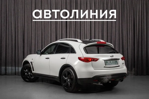 Внедорожник Infiniti QX70 2013 года, 2050000 рублей, Красноярск