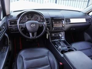 Внедорожник Volkswagen Touareg 2012 года, 1999000 рублей, Волгоград