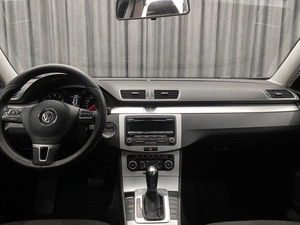 Седан Volkswagen Passat 2011 года, 730000 рублей, Красноярск