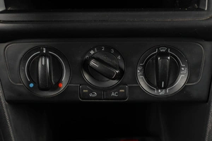 Седан Volkswagen Polo 2011 года, 759000 рублей, Тюмень