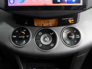 Внедорожник Toyota RAV4 2007 года, 1089000 рублей, Тюмень