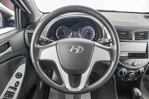 Седан Hyundai Solaris 2014 года, 1159000 рублей, Барнаул