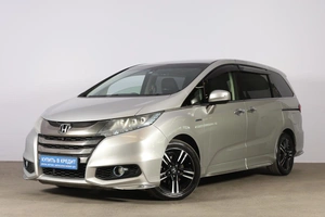 Минивэн Honda Odyssey 2016 года, 2059000 рублей, Новосибирск