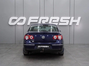 Седан Volkswagen Passat 2006 года, 829000 рублей, Воронеж