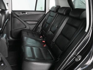 Внедорожник Volkswagen Tiguan 2010 года, 1219000 рублей, Ростов-на-Дону