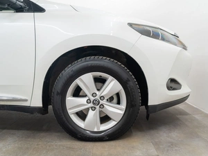 Внедорожник Toyota Harrier 2014 года, 2460000 рублей, Красноярск