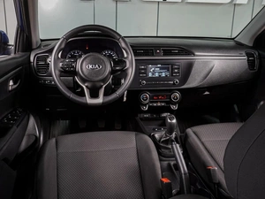 Седан Kia Rio 2021 года, 1974000 рублей, Воронеж