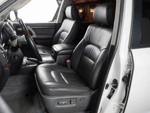 Внедорожник Toyota Land Cruiser 2010 года, 2849000 рублей, Тюмень