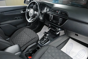 Седан Kia Rio 2017 года, 1379000 рублей, Тюмень