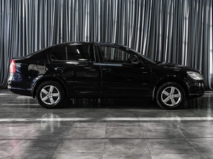 Лифтбек Skoda Octavia 2011 года, 975000 рублей, Тюмень