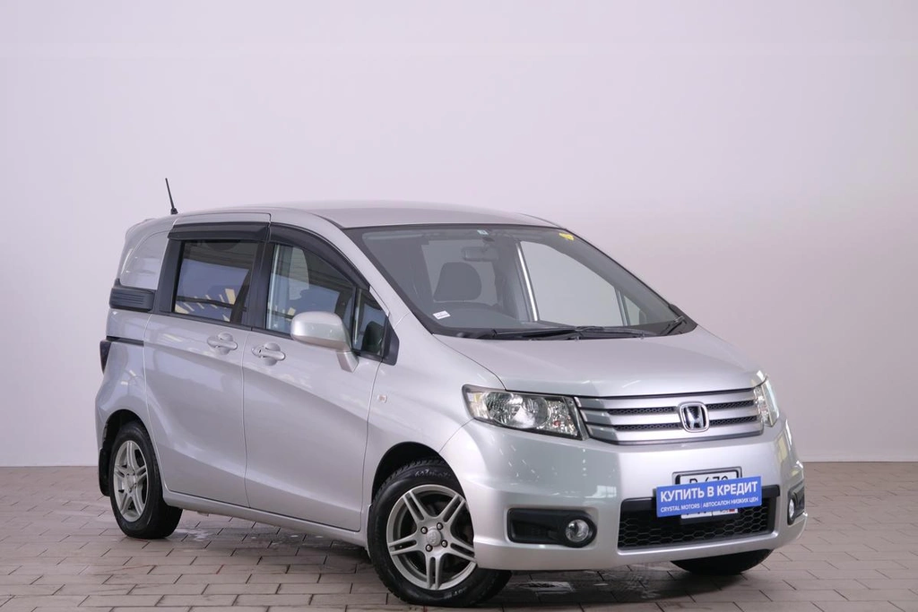 Минивэн Honda Freed 2011 года, 1289000 рублей, Омск