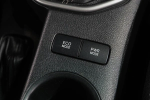 Пикап Toyota Hilux 2016 года, 2889000 рублей, Новокузнецк