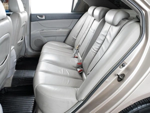 Седан Hyundai Sonata 2006 года, 630000 рублей, Тюмень