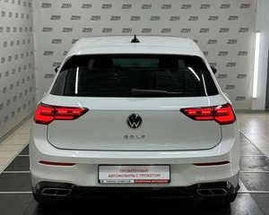 Хетчбэк Volkswagen Golf 2021 года, 2790000 рублей, Красноярск