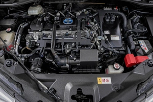 Внедорожник Toyota C-HR 2017 года, 2499000 рублей, Барнаул