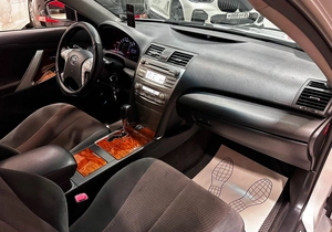 Седан Toyota Camry 2009 года, 1250000 рублей, Красноярск