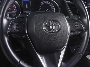 Седан Toyota Camry 2021 года, 2850000 рублей, Ростов-на-Дону